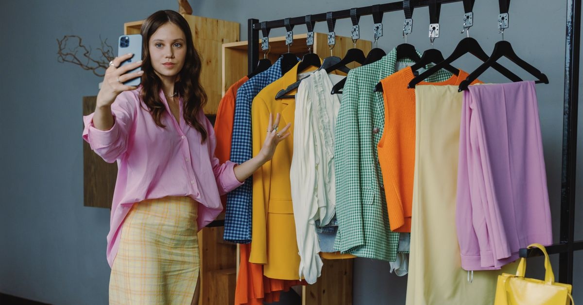 Armadio Smart: Idee di Look Versatili con Pochi Capi