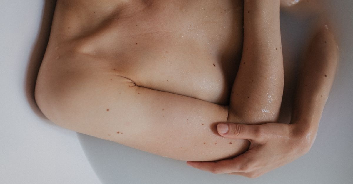 Pelle Liscia e Senza Imperfezioni: Rimedi Efficaci per Eliminare i Brufoli sul Corpo
