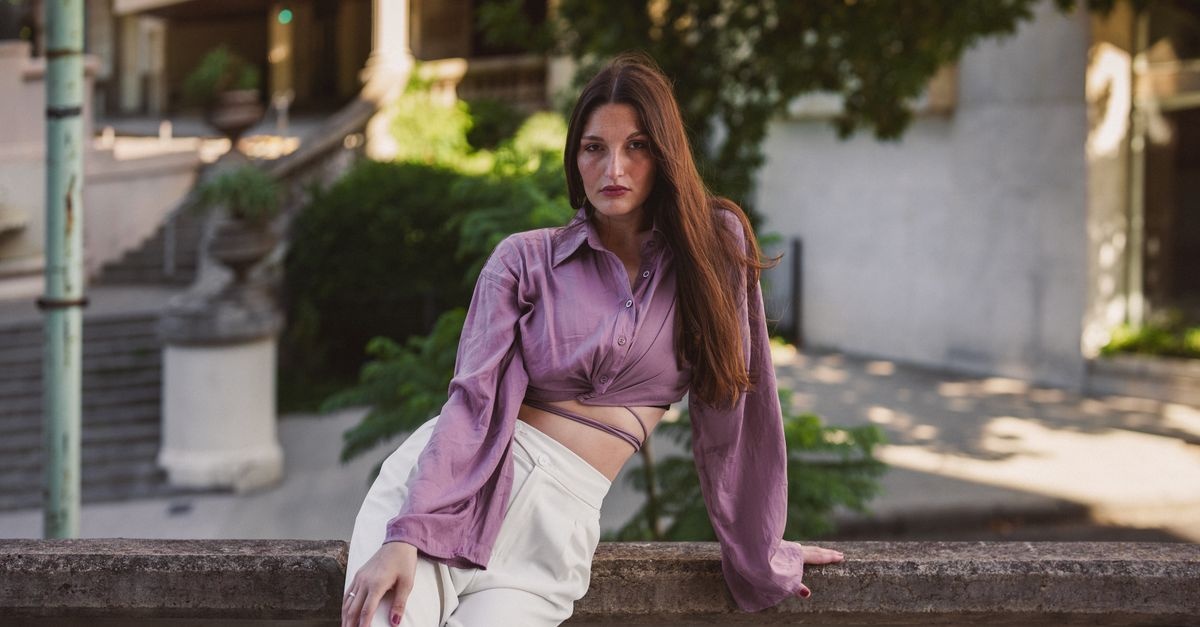 Eleganza al Femminile: Idee di Look Raffinati per una Ragazza di Classe