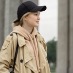 Beige e nero: l’abbinamento chic che valorizza ogni outfit (e come portarlo con stile)