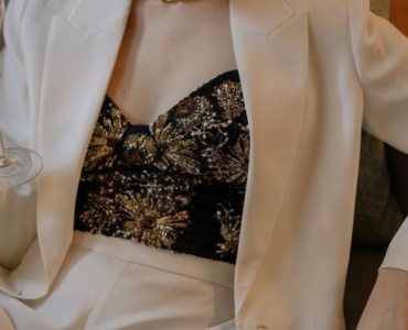 Eleganza Sussurrata: Come Ottenere un Look Glamour Raffinato Senza Eccessi