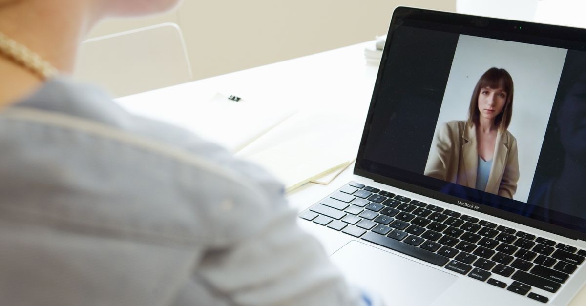 Psicologo Online: Come Ricevere Supporto Emotivo Senza Uscire di Casa